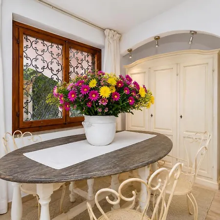 Caprifogli Townhouse Close To The Tatil Evi Baja Sardinya