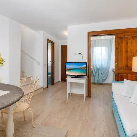 Caprifogli Townhouse Close To The Tatil Evi
