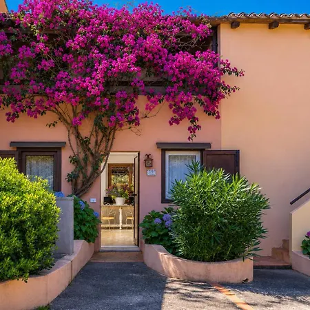 Caprifogli Townhouse Close To The